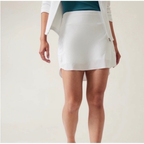 Athleta Pants - Athleta Run With It 16" Skort White XL Tennis Golf‎ Preppy Athleisure Active Gym